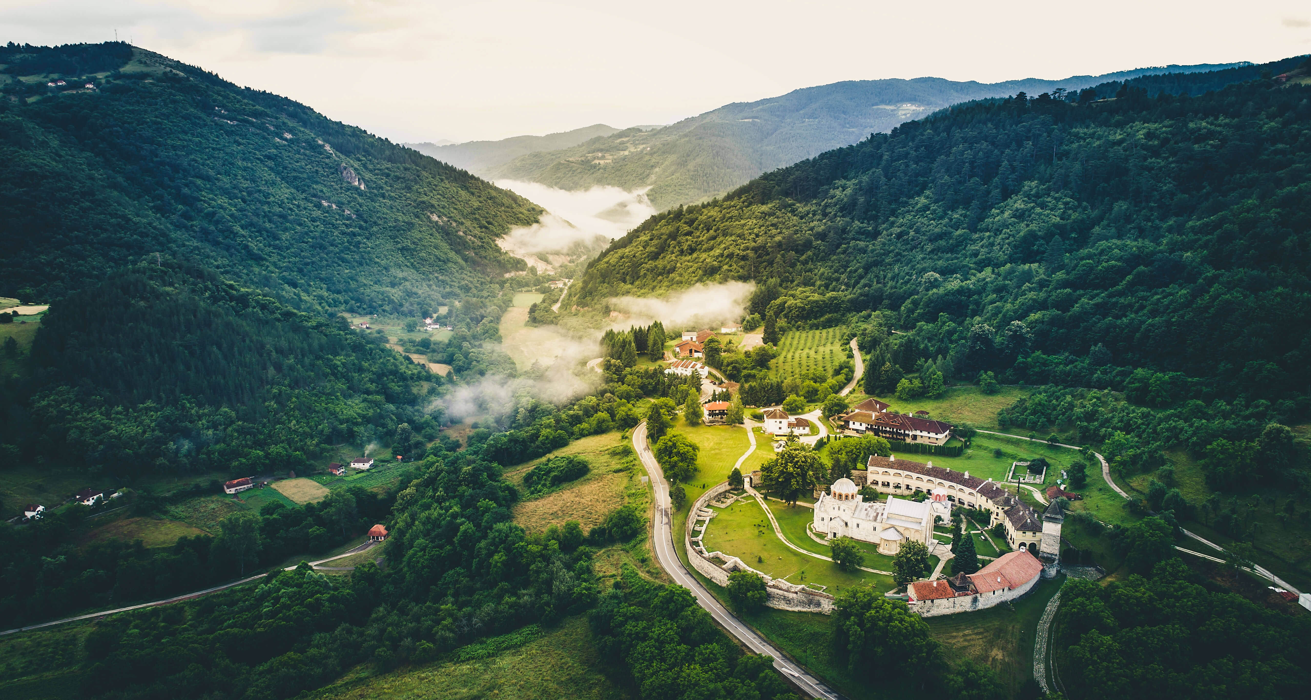 Samostani Srbski samostani z Beogradom | Turistična agencija Trud